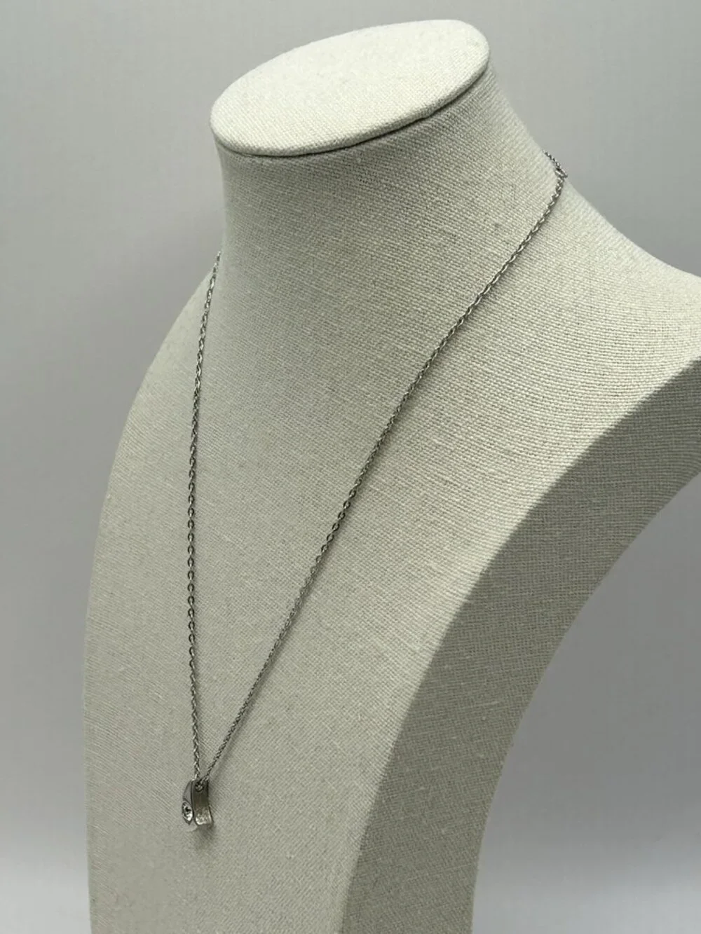 Sarah Coventry Necklace Silver Tone Contemporary Drop Minimalist Pendant Crystal